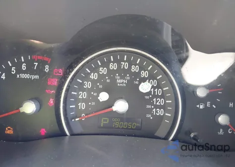 2011 Kia Sedona Lx из США, поврежденный, VIN KNDMG4C73B6363759